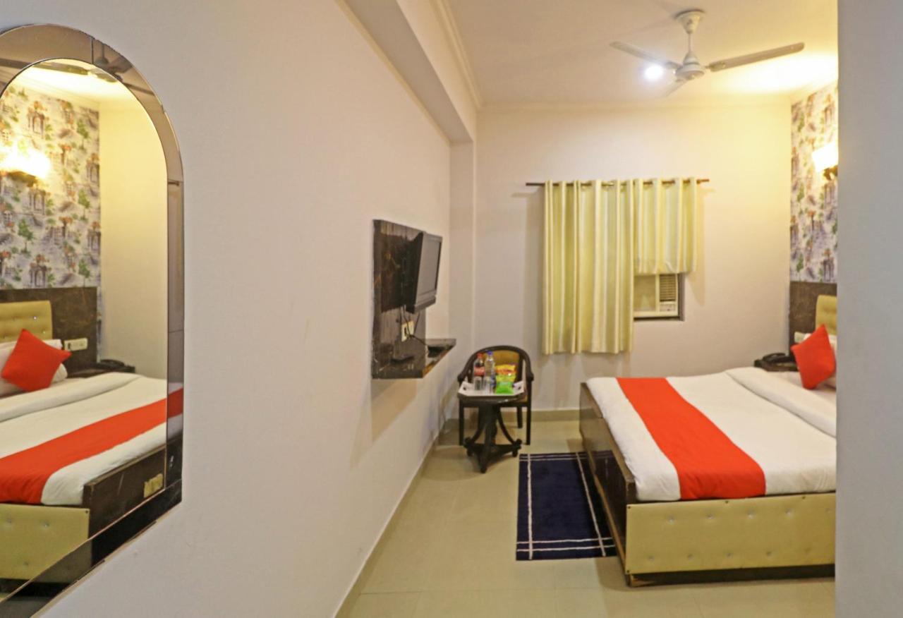 Airport Samara Inn Új-Delhi Kültér fotó