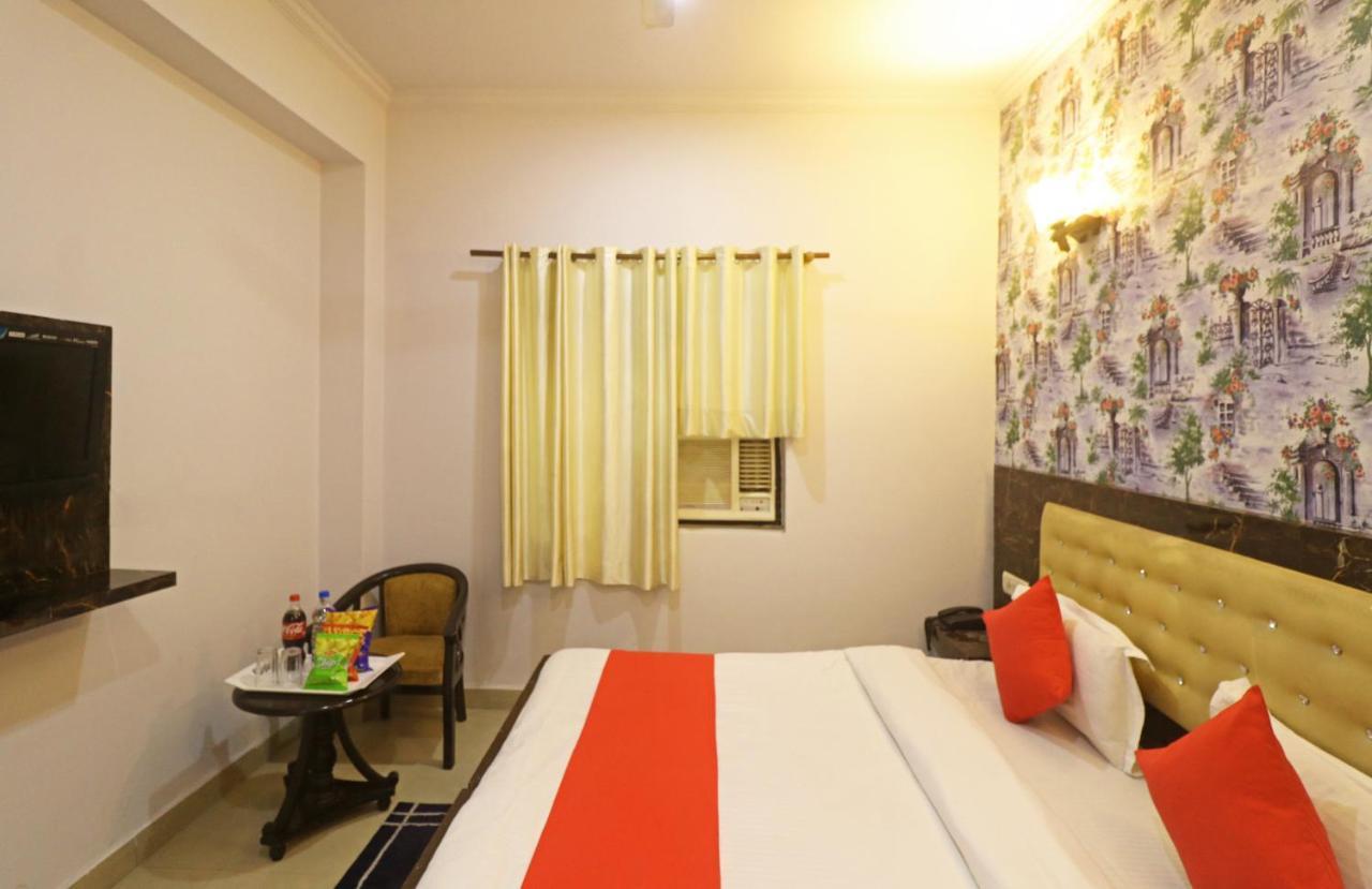 Airport Samara Inn Új-Delhi Kültér fotó
