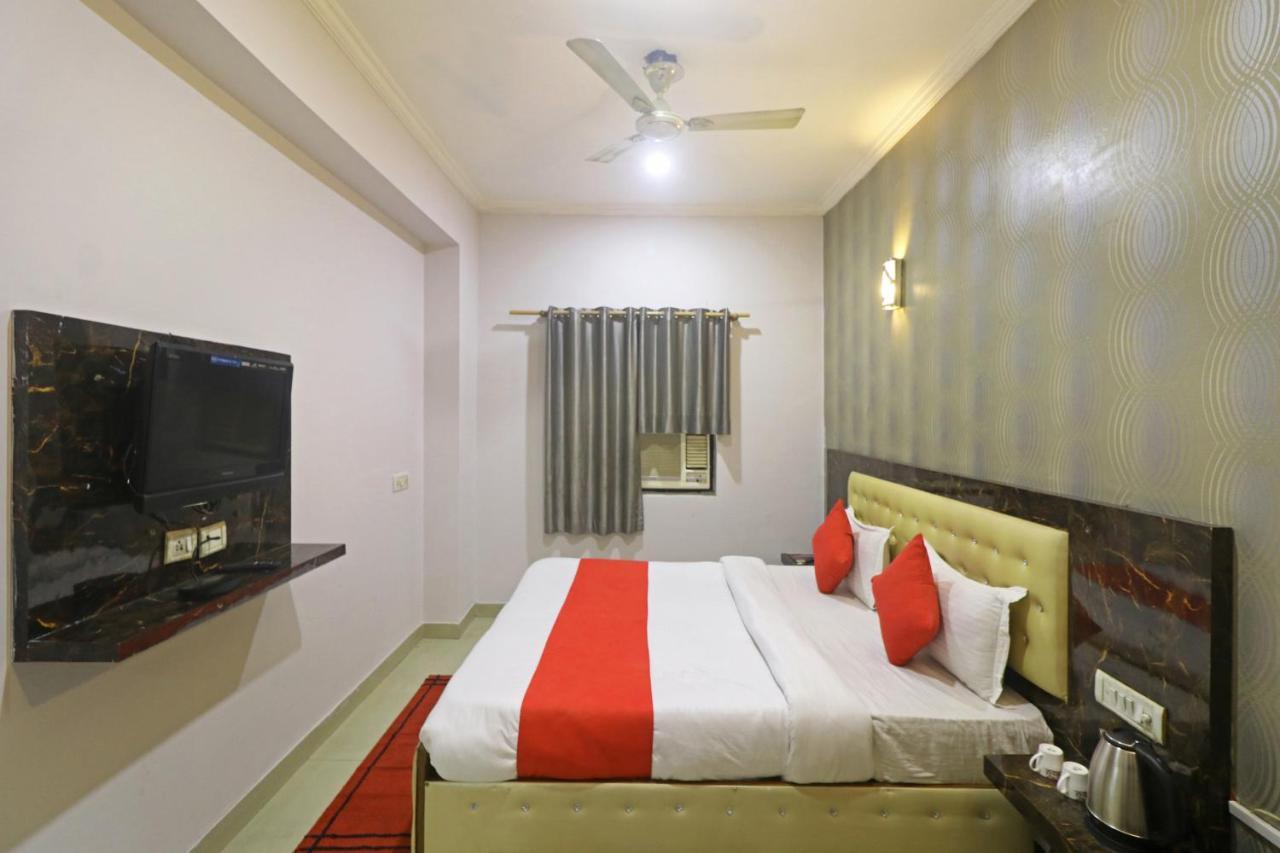 Airport Samara Inn Új-Delhi Kültér fotó