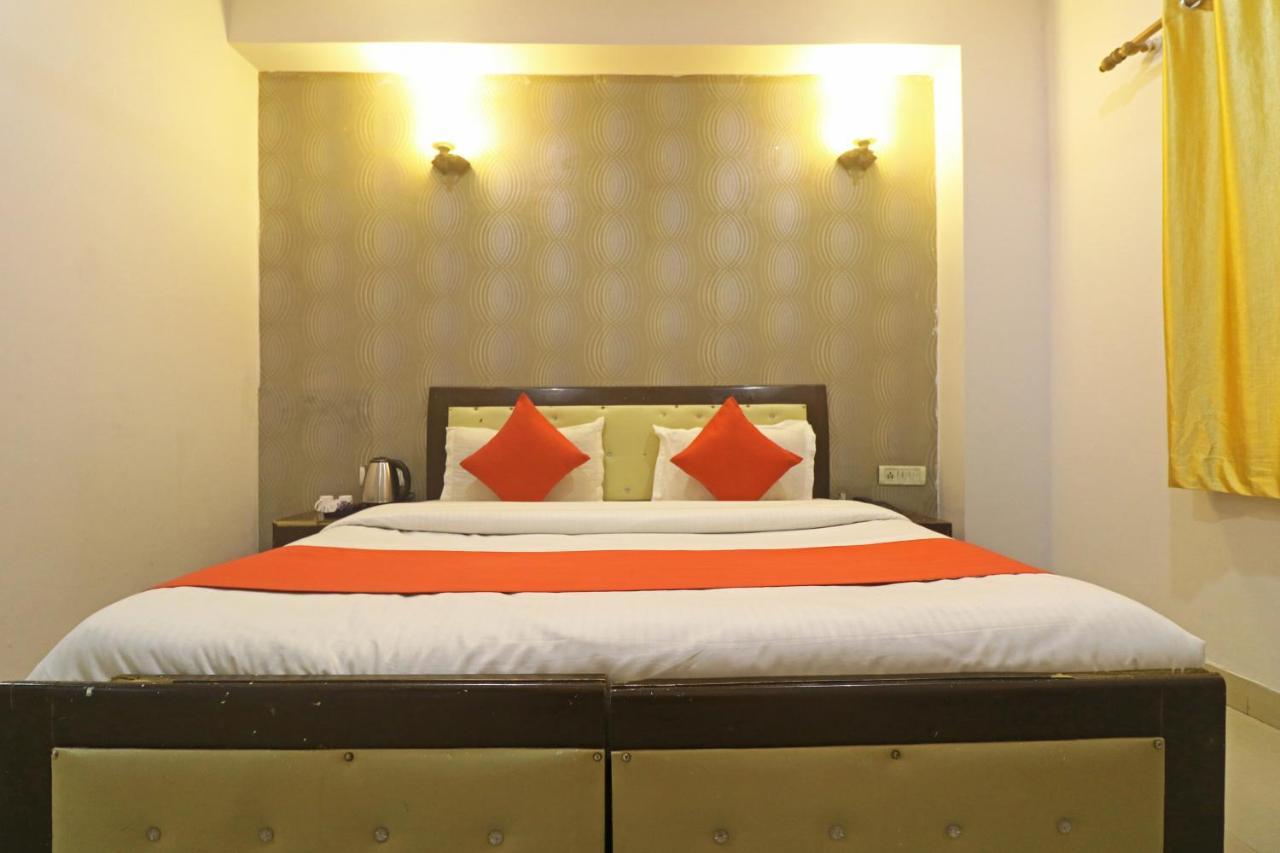 Airport Samara Inn Új-Delhi Kültér fotó