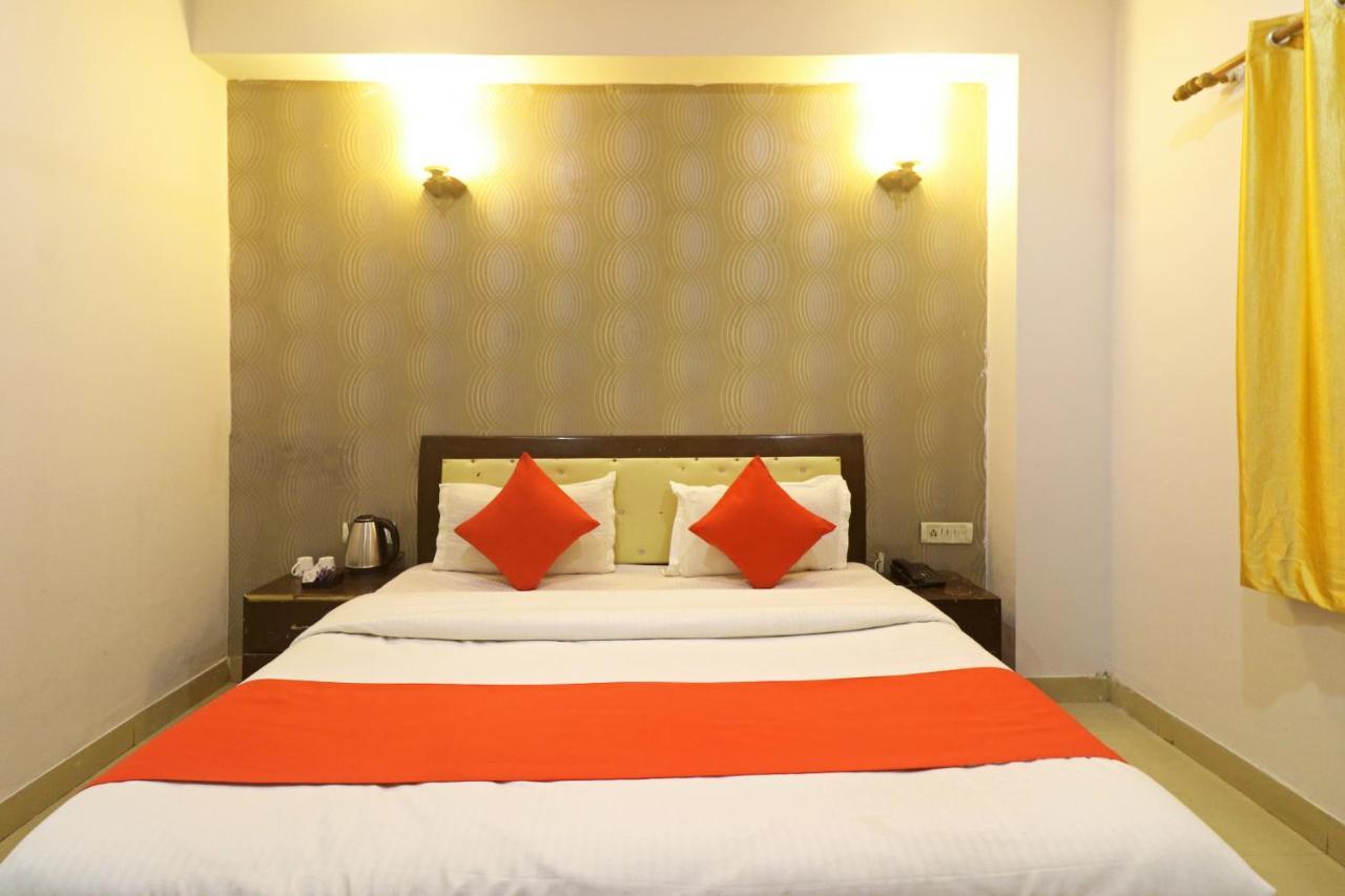 Airport Samara Inn Új-Delhi Kültér fotó