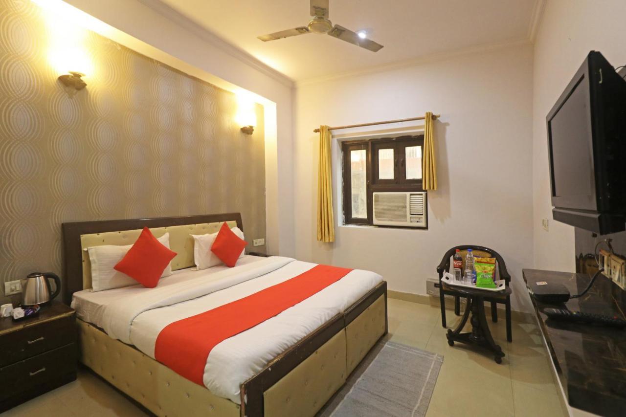 Airport Samara Inn Új-Delhi Kültér fotó