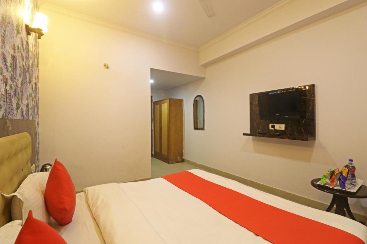 Airport Samara Inn Új-Delhi Kültér fotó