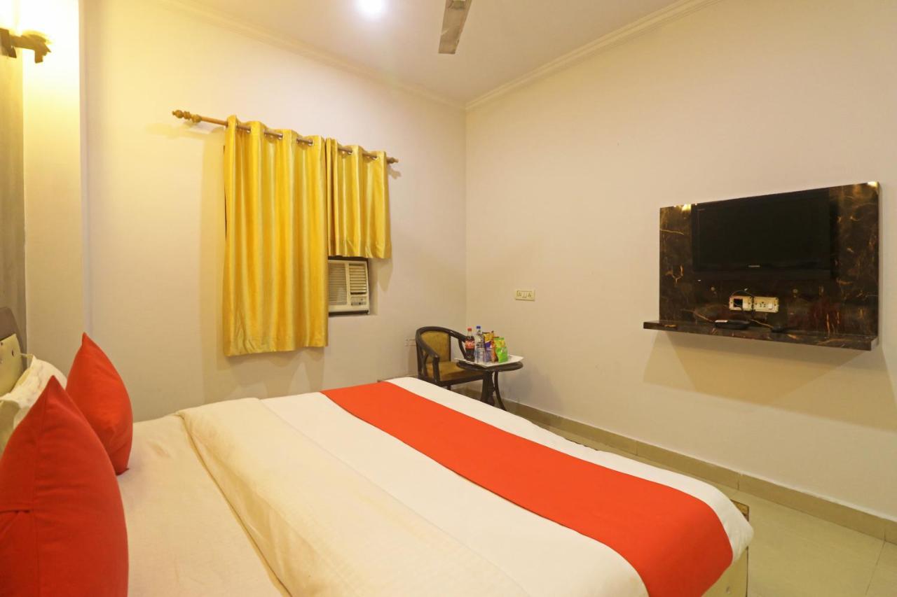 Airport Samara Inn Új-Delhi Kültér fotó