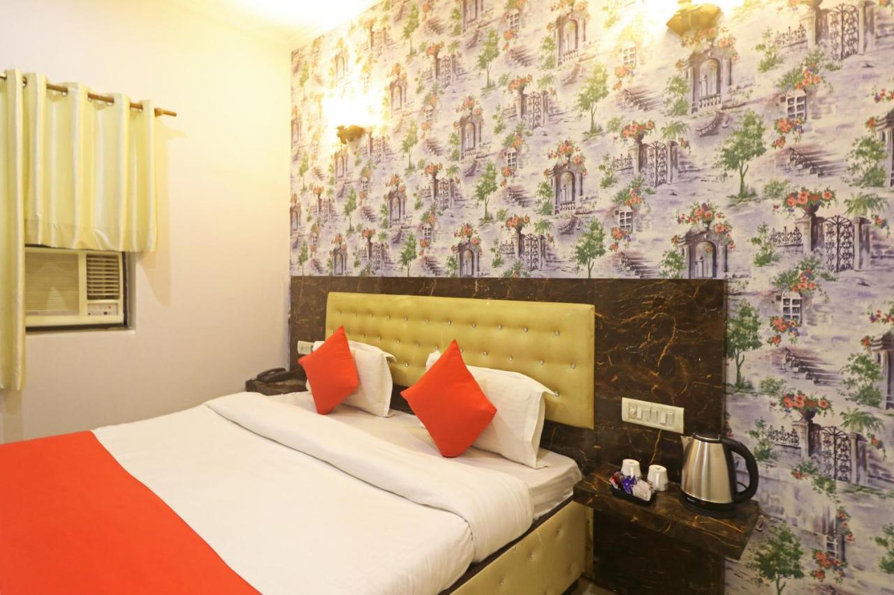 Airport Samara Inn Új-Delhi Kültér fotó