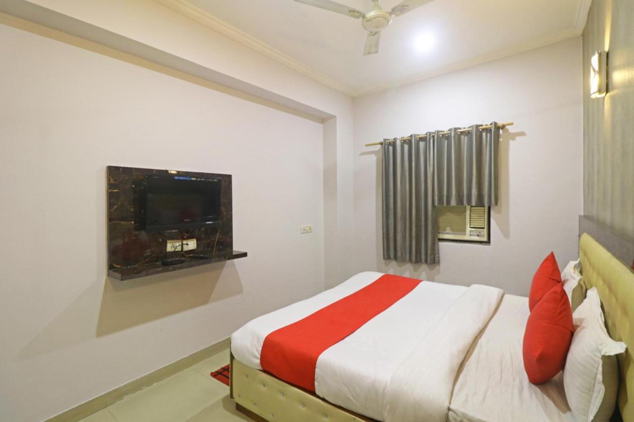 Airport Samara Inn Új-Delhi Kültér fotó