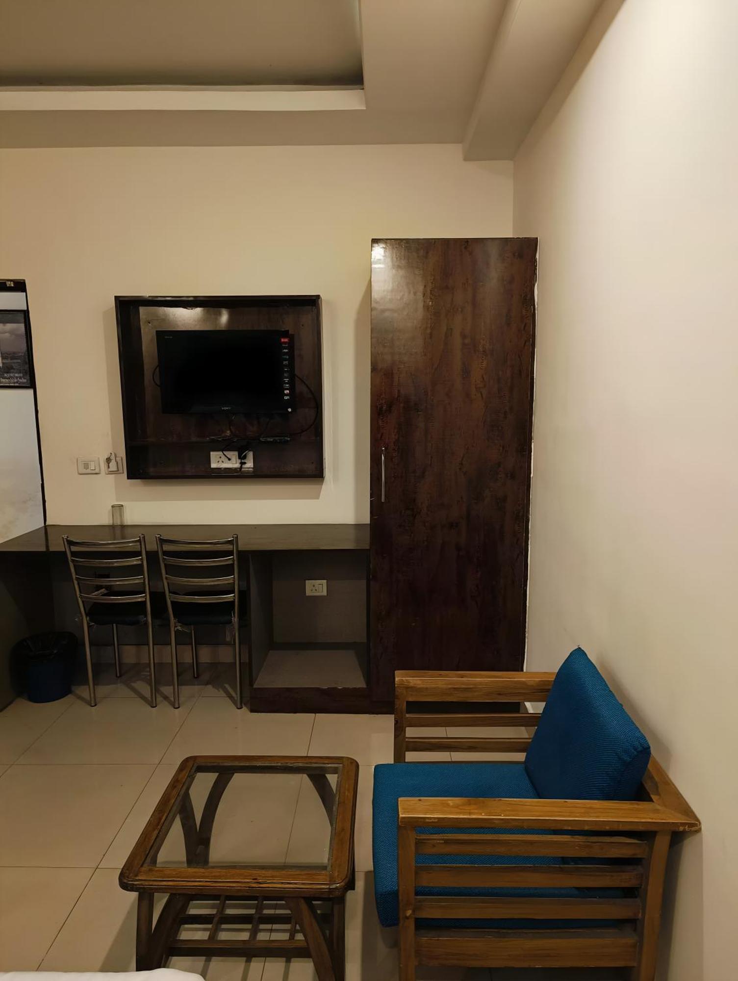 Airport Samara Inn Új-Delhi Kültér fotó