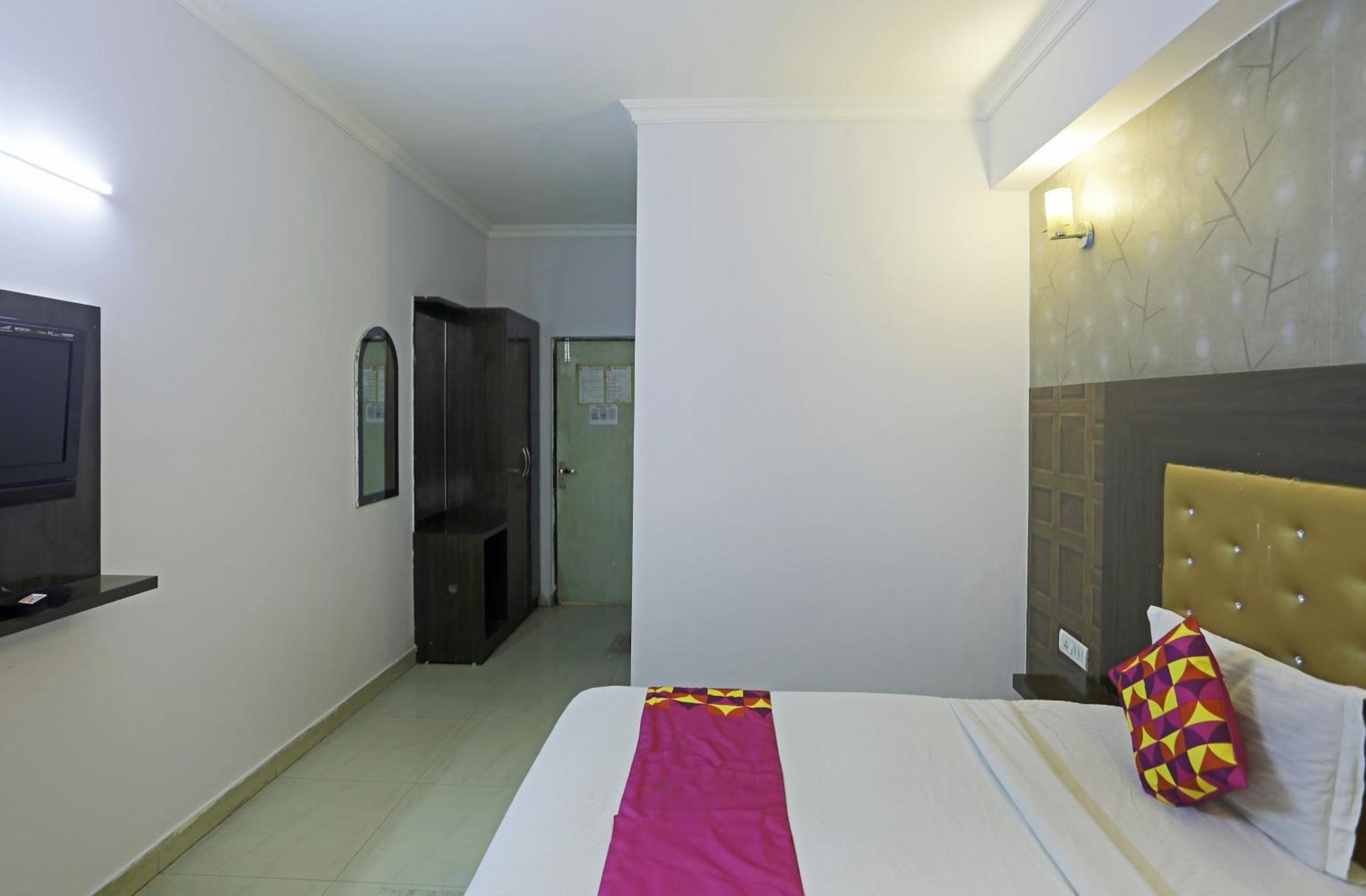 Airport Samara Inn Új-Delhi Kültér fotó