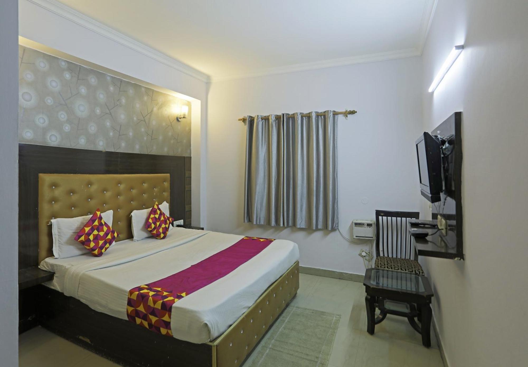 Airport Samara Inn Új-Delhi Kültér fotó